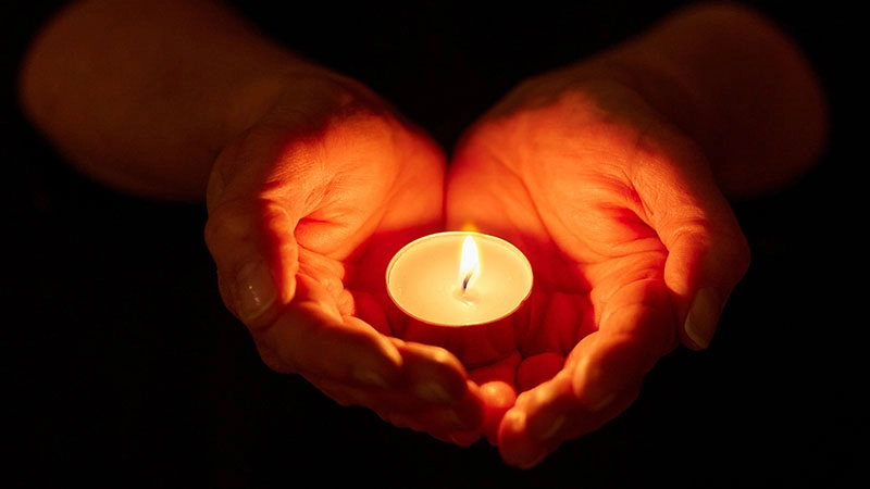 Mourning Candles