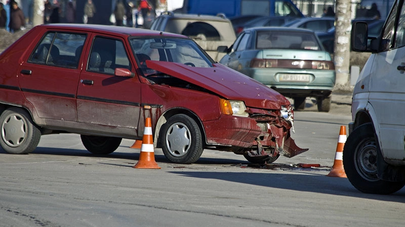 Injury Crash Reported on Sutton Ave.
