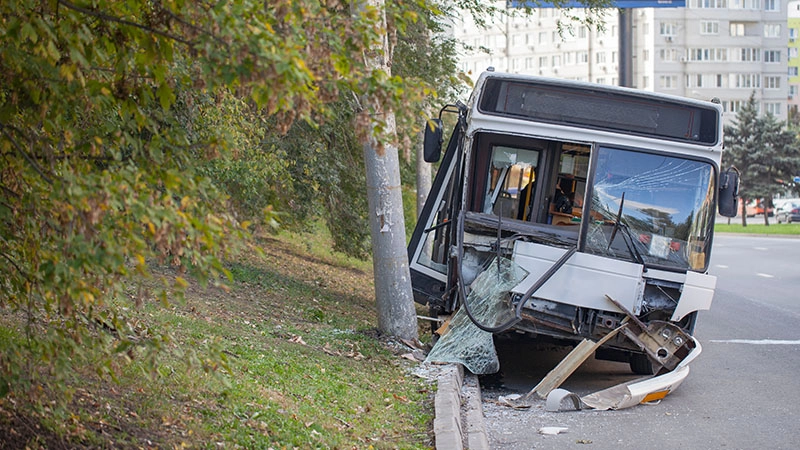 bus crashed into a pole